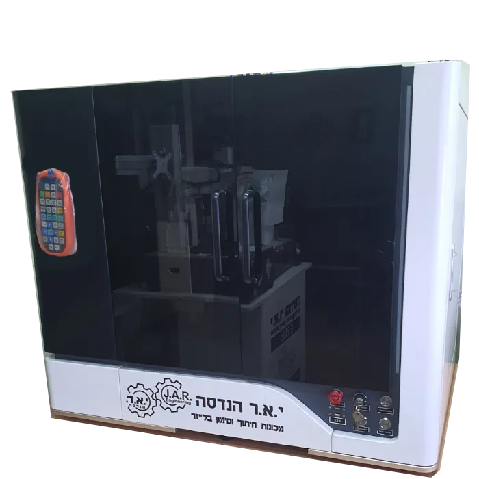 FL2030 - חיתוך מתכת בלייזר פייבר קומפקטית